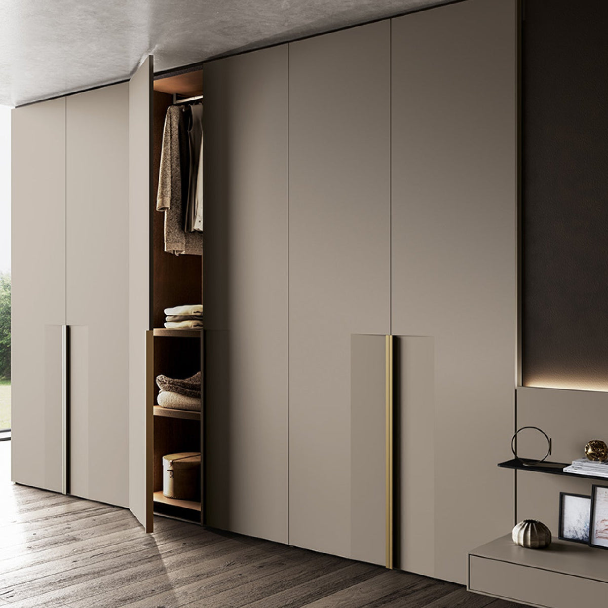 Emotion Up Wardrobe with Freccia Hinged Doors