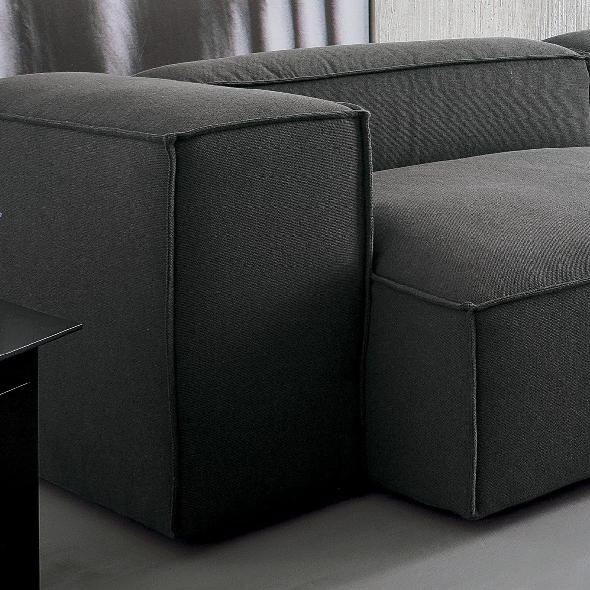 Comfort contemporary sectional Italian sofa by Dall'Agnese