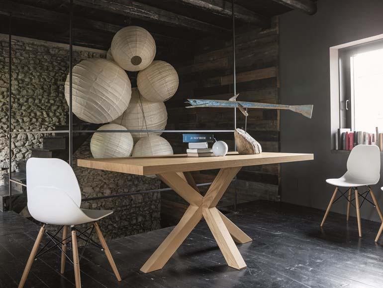 Flower Wooden Three-Legged Dining Table – Dall'Agnese | Italian Craftsmanship