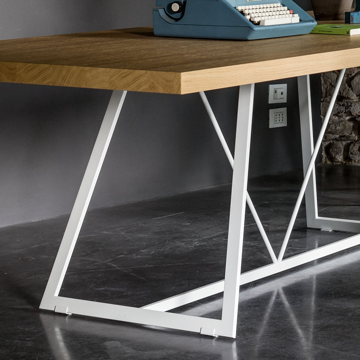 Radar Wooden Dining Table – Dall'Agnese | Italian Craftsmanship & Modern Elegance