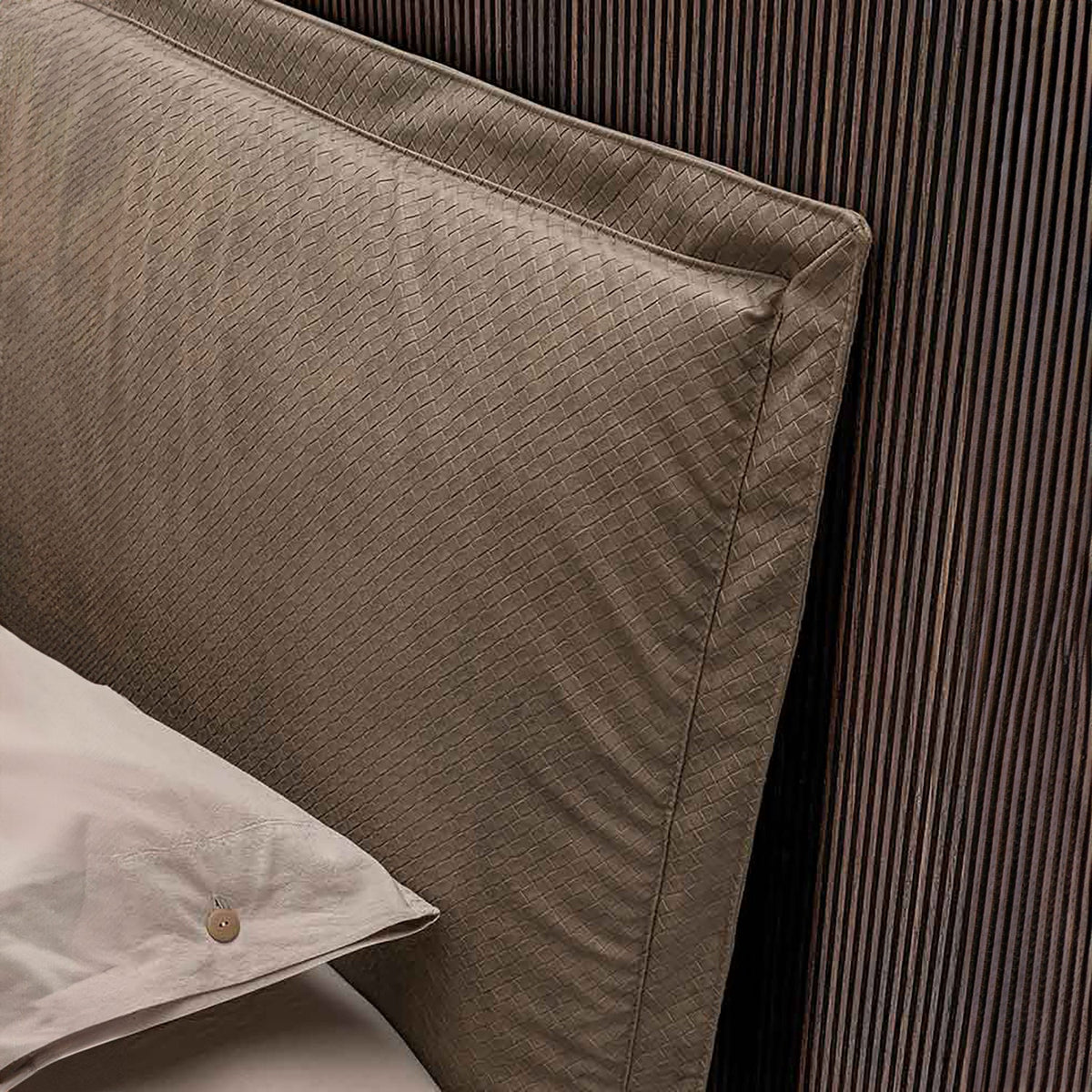 Morgan Contemporary Classic Bed