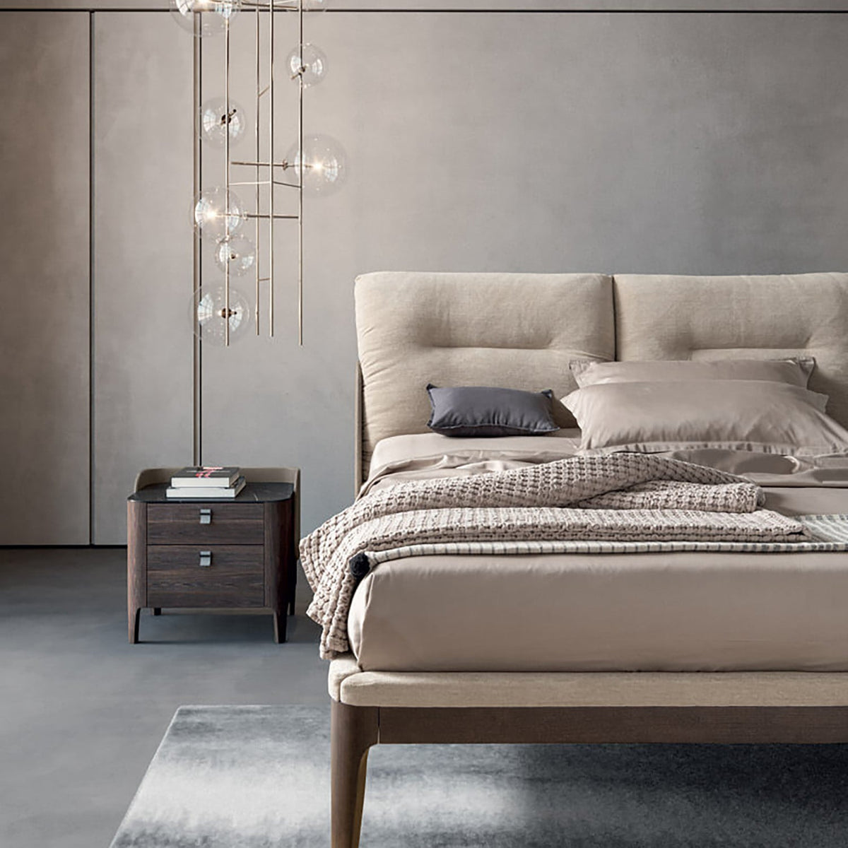 Settanta Centrepiece Double Bed